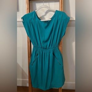 Women’s short sleeve dress